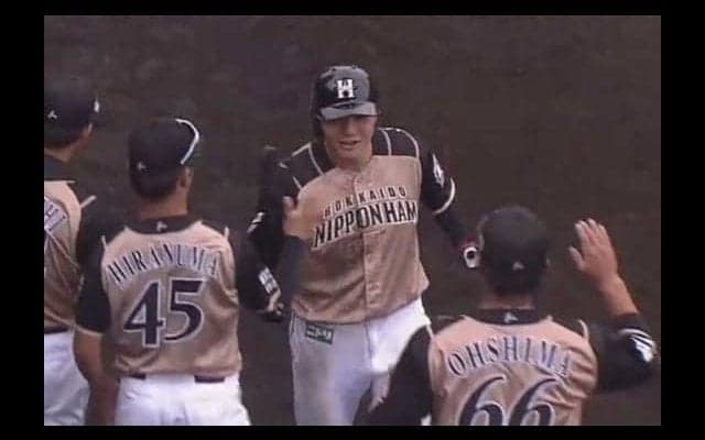 日本ハム清宮、2試合ぶり一発！　西武・高橋光からバックスクリーン弾