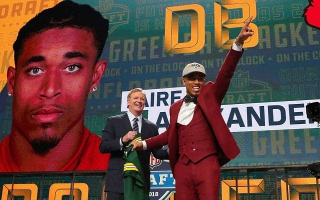 パッカーズ攻守パス再構築NFLドラフトレビューNFC北地区