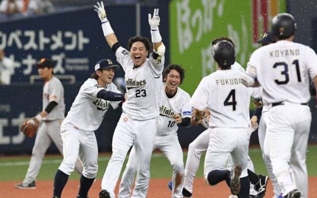 土壇場で劇的決着！オリックス・伏見が代打サヨナラ打！