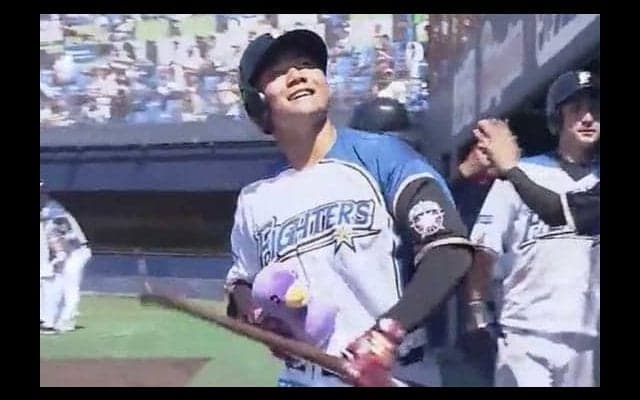 清宮、正真正銘の10号3ラン！　右中間場外への特大弾で、降格後8戦5発