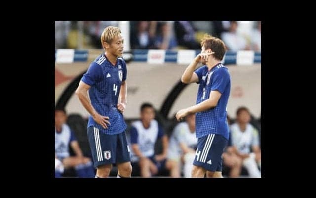 本田と長友、２人の認識のズレに、「ジーコの失敗」をくり返す予感