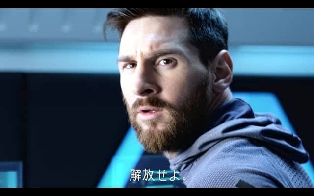 メッシが近未来風の空間でトレーニング！AS10新CMが6/15オンエア