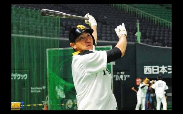 復帰即2安打1本塁打の鷹・内川　充実の打席は本塁打ではなく四球のワケ