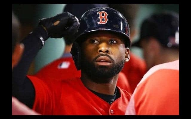 【MLB】レ軍外野手、166キロの“鬼肩”バックホーム！　米ファン驚愕「球界で最高だ」