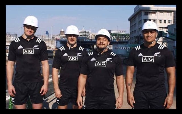 オールブラックスが日本の建設現場に登場！　「けんせつ体幹体操」動画を公開 