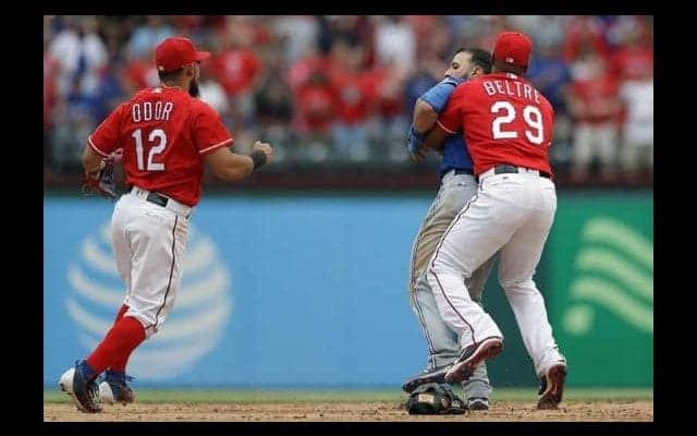 【MLB】オドルがパンチした瞬間が…あの大乱闘を腕に刻んでしまったファンが話題に