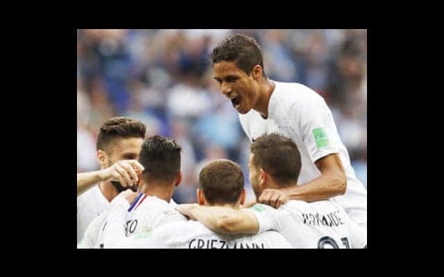ウルグアイを一蹴もムバッペ沈黙。フランスのサッカーはまだ甘い