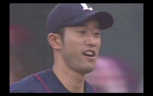 西武外崎の“アップルダイブ”！　勝ち越し防ぐ驚愕のファインプレー