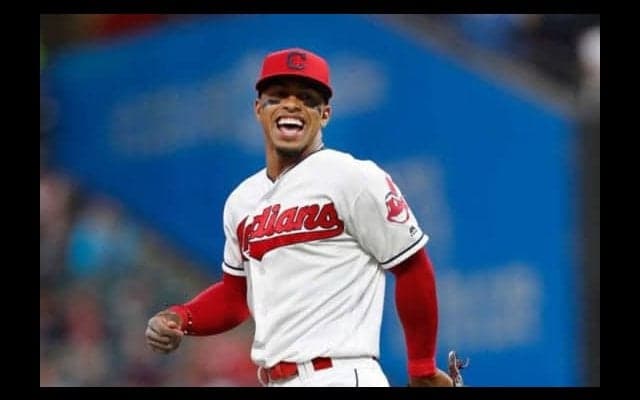 【MLB】「ぶっちぎりで球界最高」の遊撃手　リンドーアが見せた超美技にファン喝采