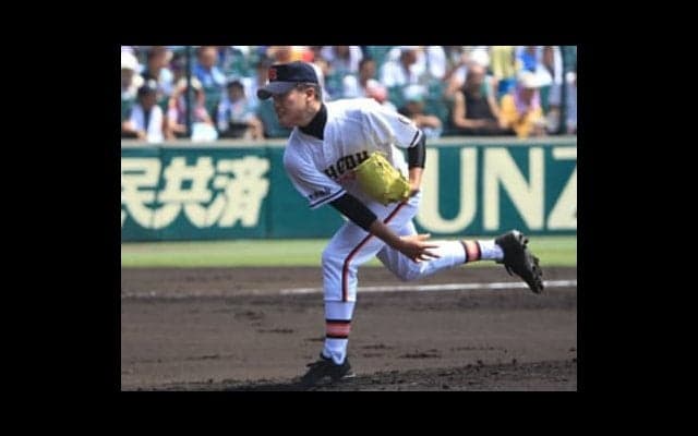 「悲劇の右腕」の教え。木更津総合に好投手が生まれ続ける謎が解けた