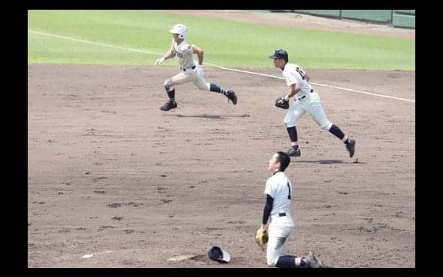 【高校野球】報徳学園のドラフト1候補・小園がコールド決める一打　4打数2安打1打点