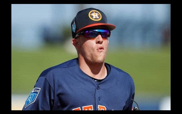 【MLB】球場に丘!?　米マイナーの珍プレーに米ファン憤慨「イライラさせられる」