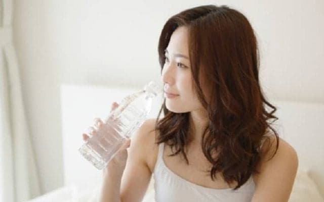 猛暑での水分補給　水やお茶よりも経口補水液がお薦め