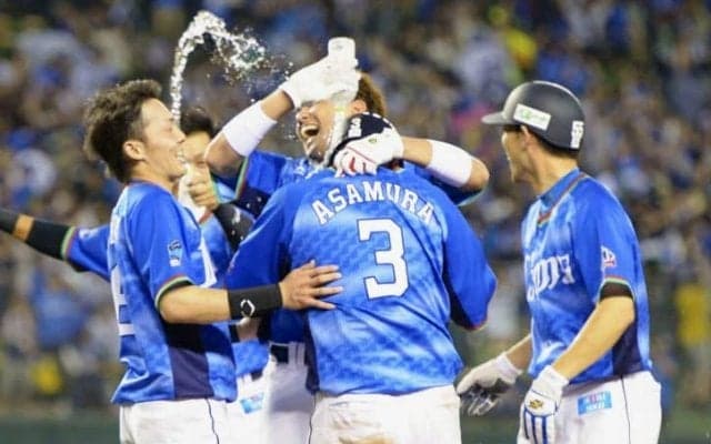相手守護神を打ち崩す！埼玉西武・浅村が自身6度目のサヨナラ打！