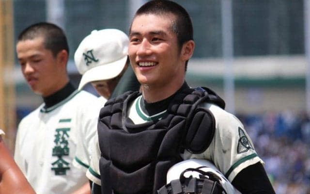 １年生捕手・山田将義が攻守で活躍し、二松学舎大附が連覇。都立小山台は初出場ならず【高校野球東東京大会】