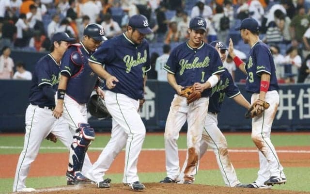 山田哲が決勝打！東京ヤクルトが6連勝で勝率5割復帰に残り1！