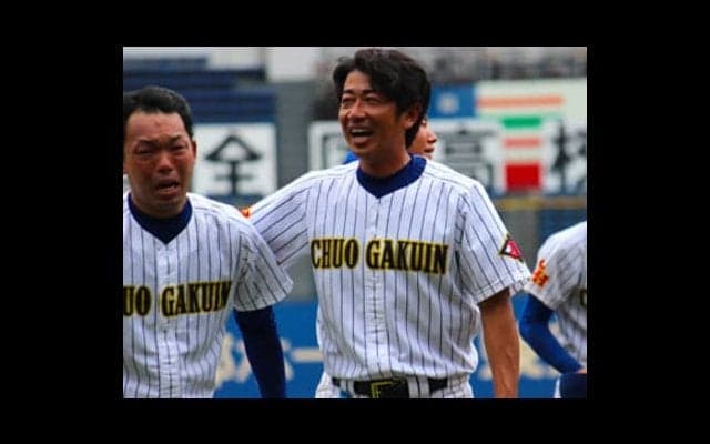 中央学院がピンチを糧に甲子園へ。監督の武器は「選手を管理しない」