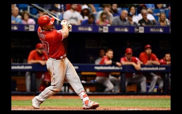 【MLB】トラウト、驚愕の“天井直撃弾”に全力疾走　今季30号に「クールだった」