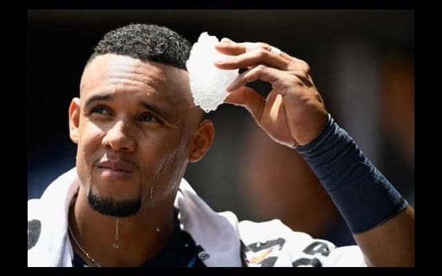【MLB】レイズ野手がネイマール彷彿の“過剰演技”　米大爆笑「スポーツ界の大根役者」