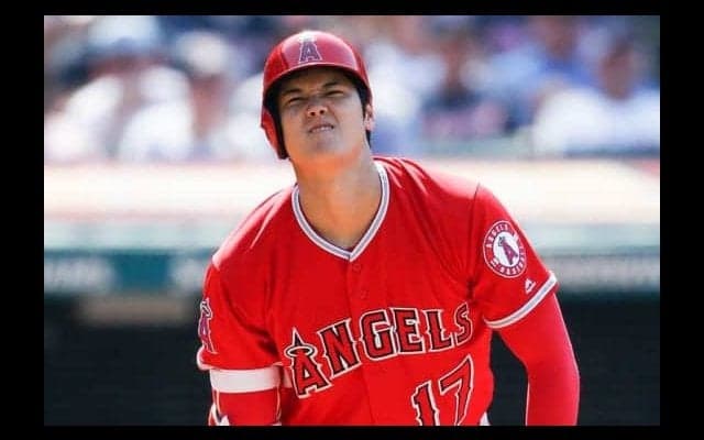【MLB】大谷、剛腕ミラーの151キロ直球が右膝直撃　メジャー初死球に思わず声あげる
