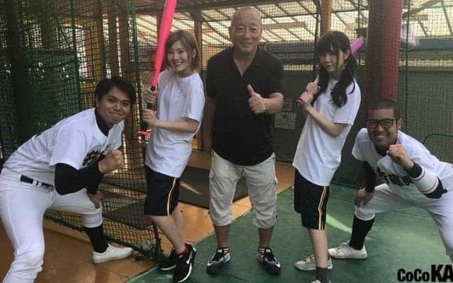 高木豊さん、人気ギャルYoutuberとコラボ番組　野球経験無い女子が150㎞をバットに当てるまで帰れない企画