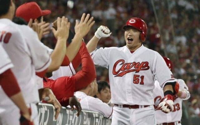 絶好調の鯉4番！広島東洋・鈴木が先制＆ダメ押しで3年連続20号！