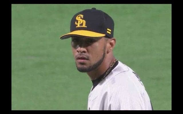 鷹スアレス、2シーズンぶり登板で圧巻投球　156キロ直球で中島を三振斬り