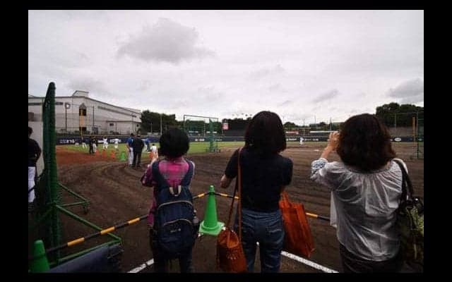 「野球カメラ女子」も大喜び!?　ハム2軍の女性ファン向けイベントが面白い