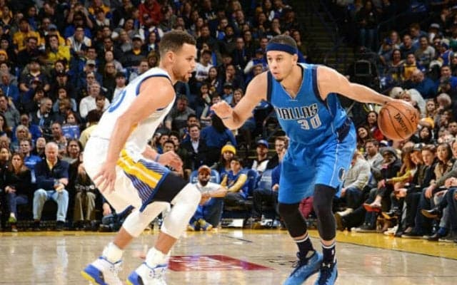 2シーズンぶりの復帰に向け順調に回復するセス・カリー、10カ月ぶりに実戦練習