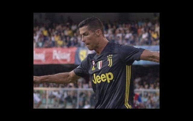 もはや異星人扱い。ロナウドのセリエＡデビュー戦に特殊部隊も出動