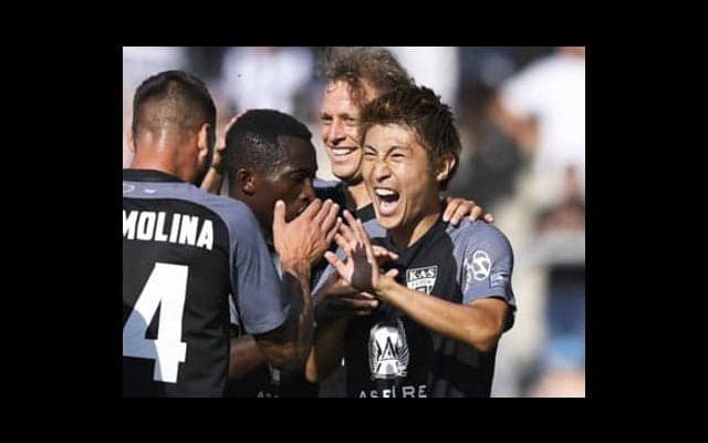 ベルギーリーグで豊川雄太が今季初ゴール。久保裕也の移籍を祝福