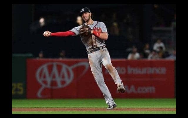 【MLB】「ジーター以上」の美技　三遊間最深部から反転ジャンプ、一塁ノーバンスロー