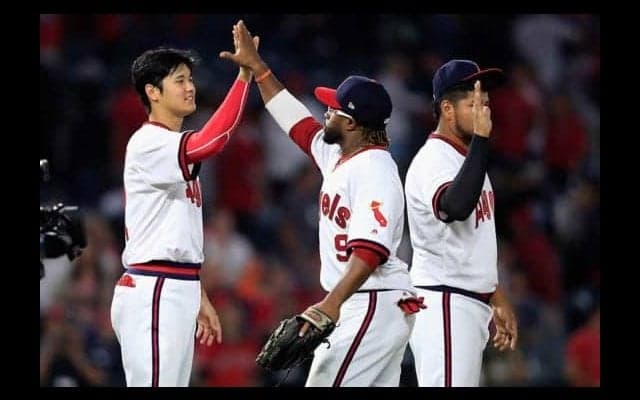 【MLB】大谷翔平が「さらっと笑顔」　試合前に実戦形式登板→逆転弾、エ軍OBは脱帽