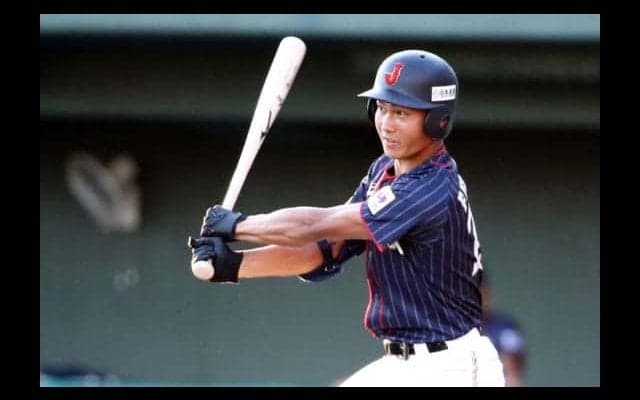 【侍U-18代表】大阪桐蔭・藤原が驚異の“左前”二塁打　快足ぶりにスタンドどよめく