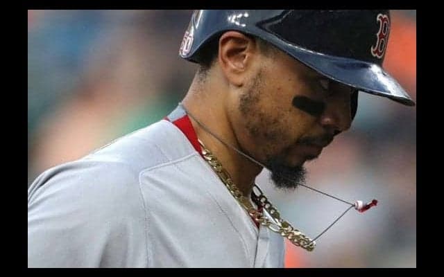 【MLB】「走ってはいけません」…メジャー屈指の外野手、右翼から“鬼肩”送球「MVP」