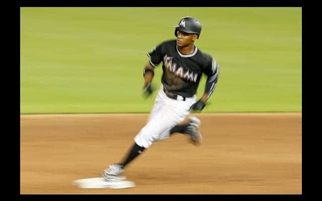 【MLB】マーリンズ外野手が驚異的スピード記録　一塁到達タイムが今季最速3.43秒!?