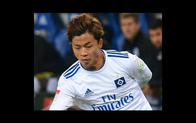 代表初招集の小兵の魅力。166cm伊藤達哉はドイツの巨漢DFを翻弄する