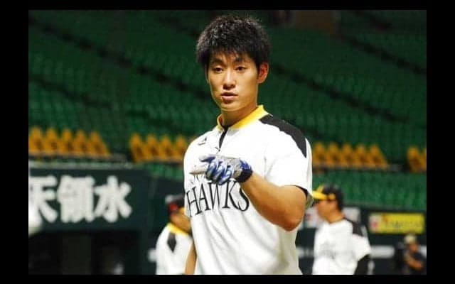 ソフトバンク上林が痛恨の走塁死　「無視して行こうとも思ったんですが…」