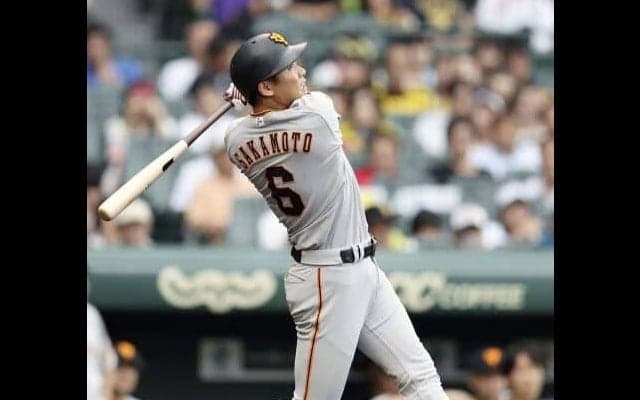 復帰後初アーチ！読売巨人・坂本が今季14号逆転2ランを含む3安打！