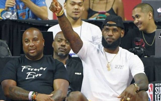 『ヤング・レイカーズ』に試練、キャンプ初の実戦練習で若手vsベテランの紅白戦