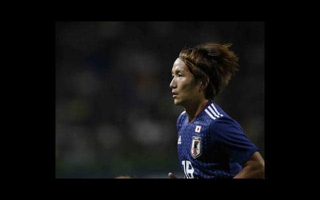 中村俊輔の後継者が代表デビュー。天野純は「爪痕」を残せたのか