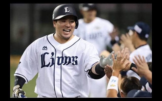 西武山川が38号2ラン、2位柳田に4差　先輩・中村以来7年ぶりの40本に「2」