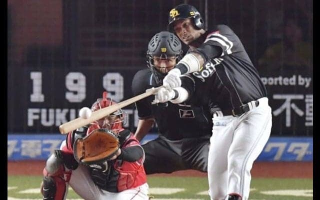 福岡ソフトバンク・グラシアルが決勝タイムリー！敵地で「福岡、ダイスキ！」