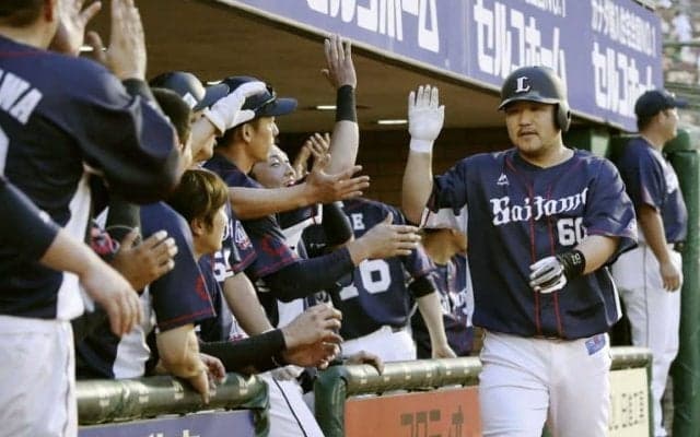 守備でのミスを取り返す一発！埼玉西武・中村がひと振りで白星を手繰り寄せる！