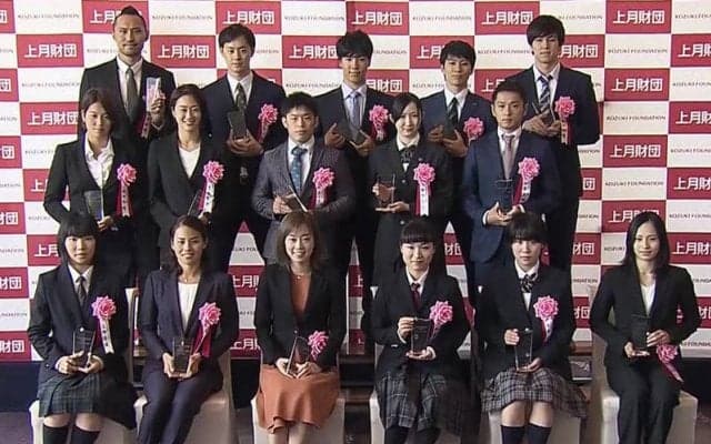 石川・伊藤・平野・早田 世界卓球 銀メダルメンバーが「上月スポーツ賞」受賞