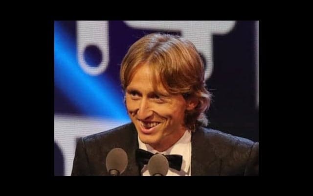 ６歳で戦争体験。インタビュアー泣かせのモドリッチが「変身」する時