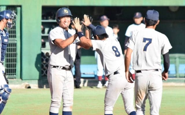【硬式野球部】　劇的サヨナラ勝利！　黒原が自身初完投！