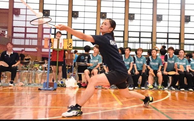 【バドミントン部女子】 ３－２で武庫女大に勝利し、開幕戦白星