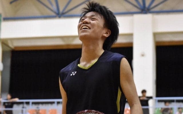 【バドミントン部】男子シングルスで北里、女子ダブルスで結城・佐々木ペアが準決勝進出！