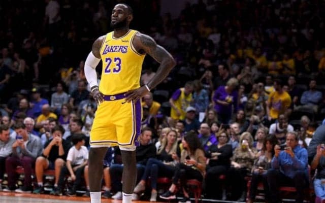 レイカーズデビューを飾ったレブロン「ファンの声援を聞けてうれしかった」